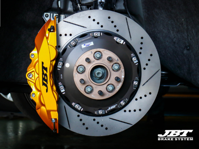 Z8_8 PISTON CALIPER