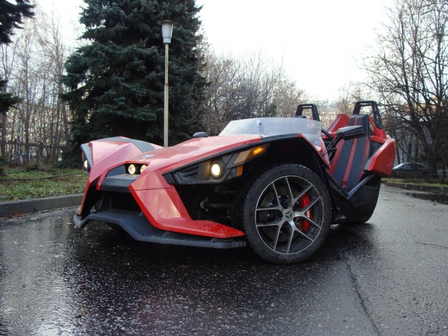 Polaris Slingshot with front JBT 355x4